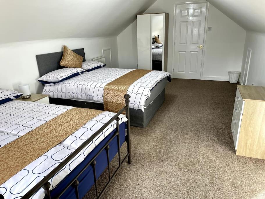 5-Bedroom Cottage In Healing, Grimsby Exterior photo